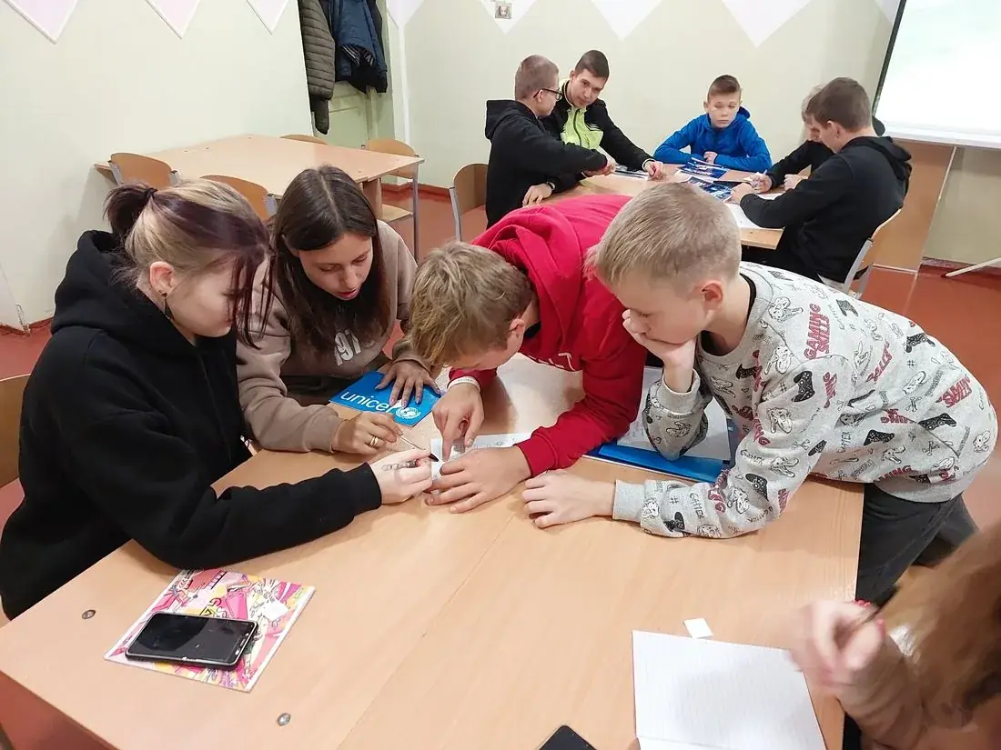 Інклюзивна освіта та психологічна підтримка дітей-сиріт