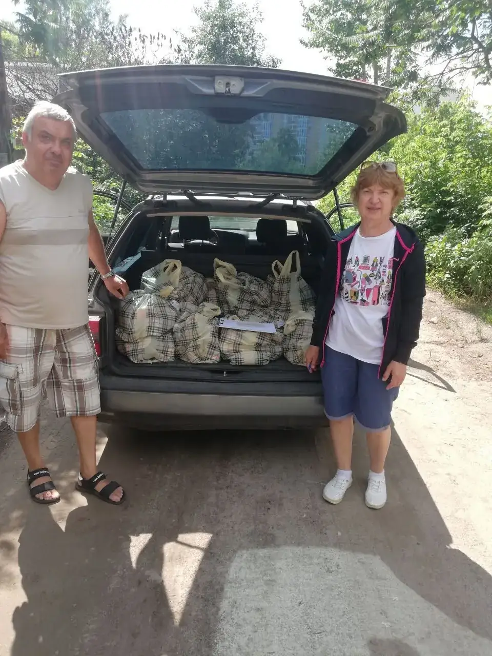 Доставка допомоги людям похилого віку