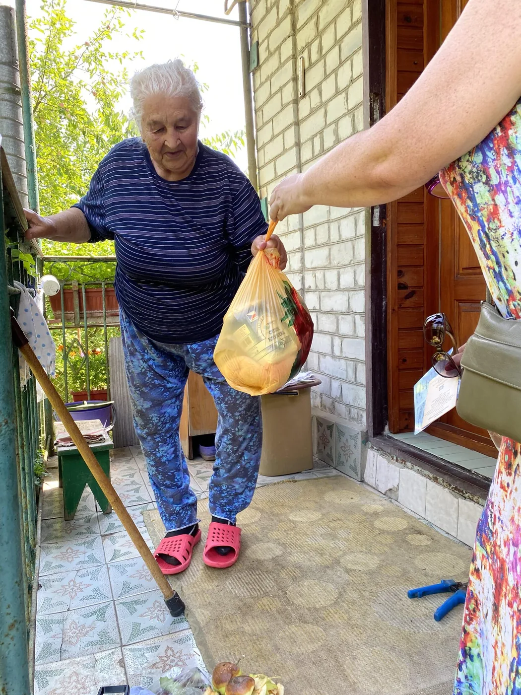 Доставка допомоги людям похилого віку