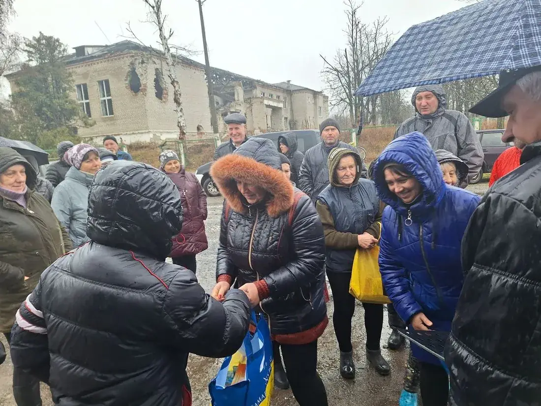 Допомога жителям, які проживають близько до лінії фронту