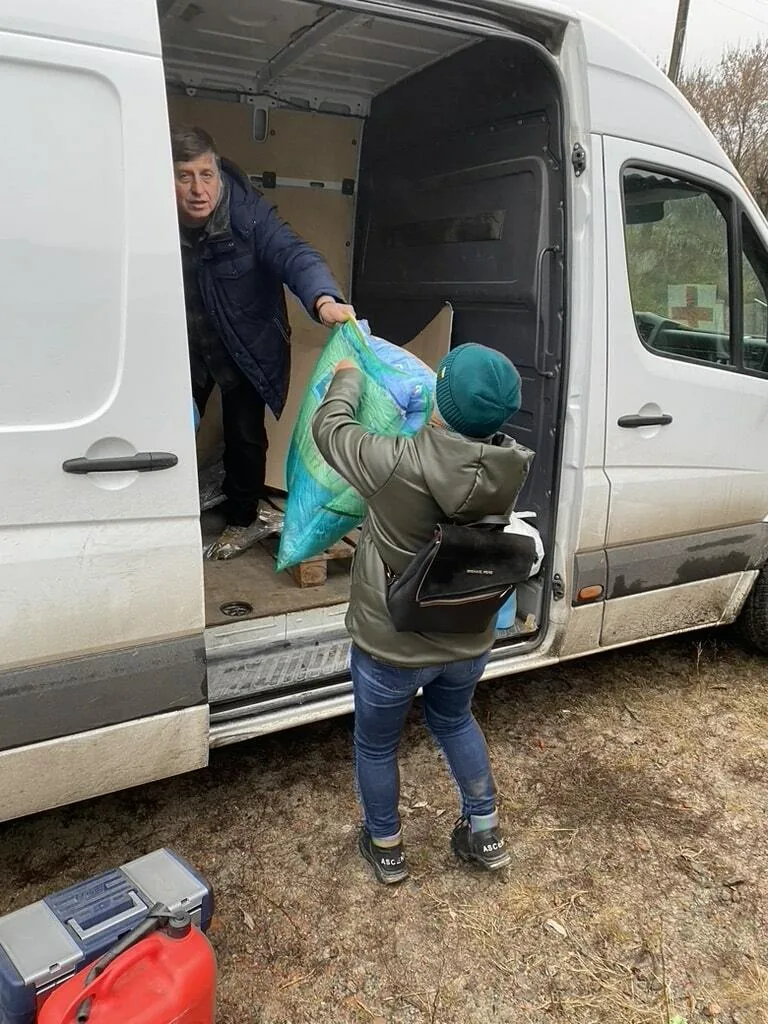 Допомога жителям, які проживають близько до лінії фронту