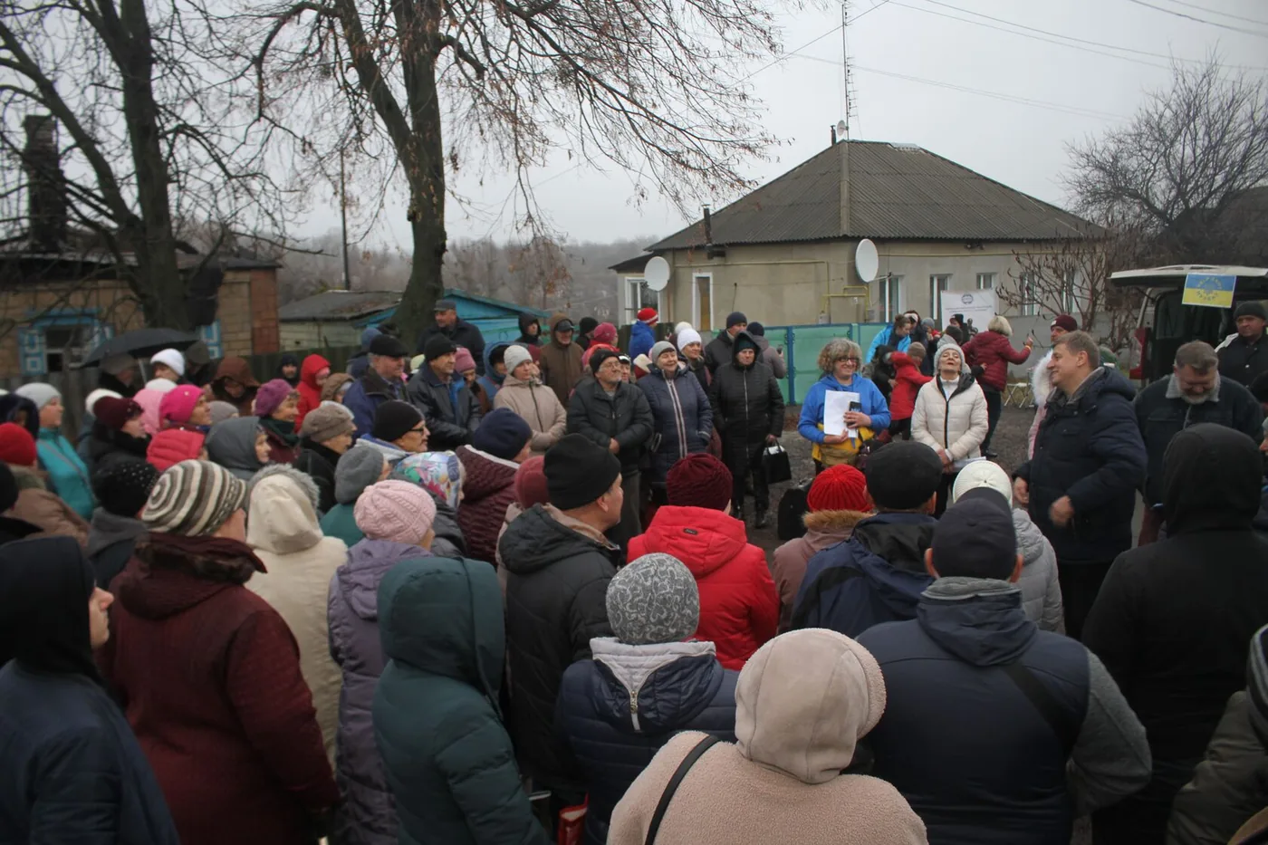 Допомога жителям, які проживають близько до лінії фронту